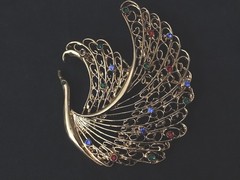 Vtg Peacock GoldT Brooch Multi Color Rhinestones Statement Trendy Style 3”