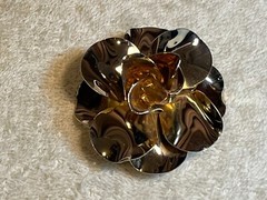 Vintage Jeri Lou Gold Tone Rose Flower Scarf Clip