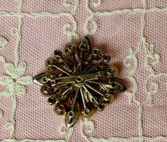 Vintage Opalescent Givre Art Glass AB Rhinestone Pin Brooch￼
