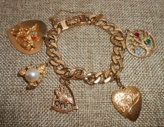 MONET Charm Bracelet & 5 Charms Birthday GF St Louis Family Tree Cupid Elf N30