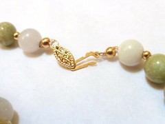 Vintage Chinese 14K GOLD Multi-Color Jade 9mm Beads Necklace Pendant, 22″