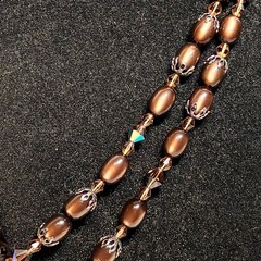 NECKLACE vintage brown acrylic ovals AB faceted beads hidden box clasp 20 1/2″ c
