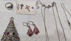Lot Of Estate Costume Jewelry + Freshwater Pearls, 17 Pcs