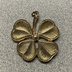 Vintage Gold Tone Green Enamel Four Leaf Clover Charm Pendant Lucky Symbol