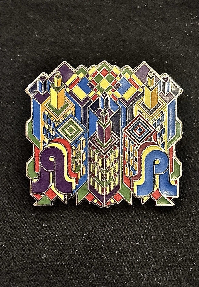 Pretty Light Pin LE 87/100 [VERY RARE] Vintage. Collectors Item. Rare PL Pin (: