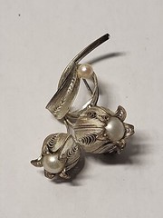 Sterling Silver Filigree Flower Vintage Japanese Akoya Cultured Pearl Brooch