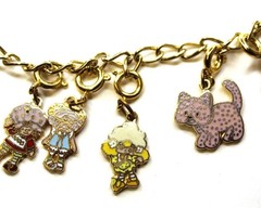 Original Vintage 1980 Strawberry Shortcake Metal 13 Dangle Charm Bracelet