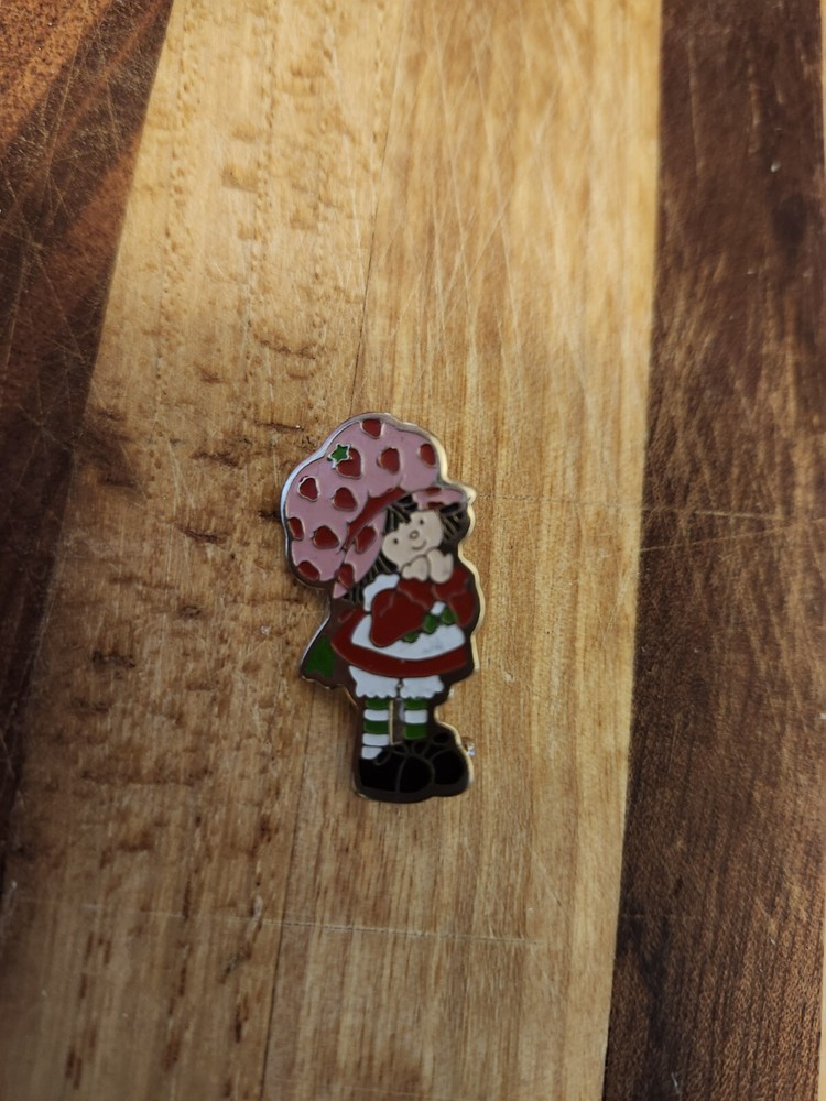 Vintage Strawberry Shortcake Metal Enamel Brooch Pin Jewelry Marked AGC 1980