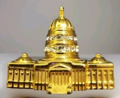 Vintage 1970 Monet United States Capitol Brooch Pin