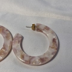 Acrylic Resin C-Shaped Hoop Earrings White and Lavender Polished Tortoise Shell