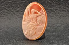 Vintage shape shell cameo, “Woman Sitting on a Terrace” (52.5ct), sign by artist