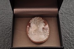 Vintage shell cameo, “The Girl with the Necklace” (60.0ct) sign by artist, Case.