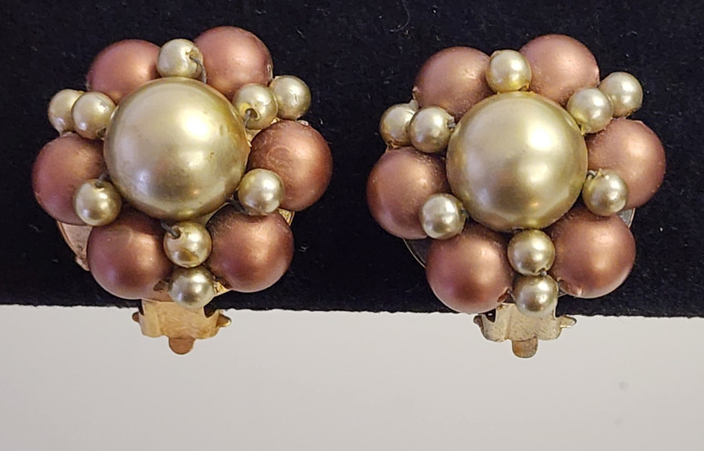 1″ Vintage Bronze Gold Cluster Bead Huggie Clip On Earrings – Jewelry Hong Kong