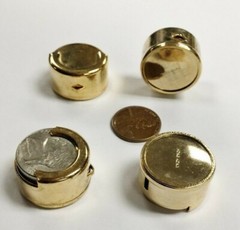 VINTAGE HONG KONG GOLD SPRING LOADED BARREL NICKEL COIN HOLDER WITH LOOP D388