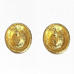 Vintage Oval Rhinestone Earrings Gold Tone Ribbed Bezel Studs Pierced 3/4″
