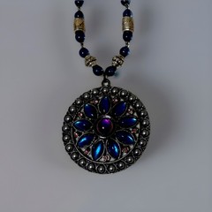 Vintage Avon Beaded Medallion Chain Necklace Women Accessories Costume Jewelry