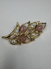 NAPIER Vintage Signed Brooch Designer Costume Jewelry Estate Find 1960’s