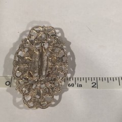 Vintage Ornate Frosted Yellow Gold Plated Pearl Pink Satin Glass Stone Brooch