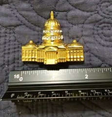 Vintage 1970 Monet United States Capitol Brooch Pin