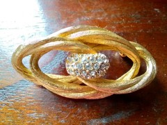 CHRISTIAN DIOR 1974 GERMAN BRUSHED GOLD TONE BROOCH PIN GIFT FOR HER MOM MOTHER