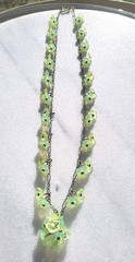 SALE VINTAGE URANIUM OPAL GREEN YELLOW GLASS FLOWER CLUSTER NECKLACE SET ARTISAN