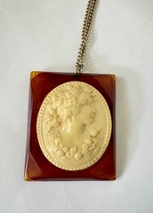 Vinatge Carved Bakelite & Celluloid? Cameo Pendant Necklace