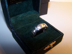 VINTAGE NEW UNISEX HUGS&KISSES STERLING SILVER BAND/RING SIZE 9 3/4 SIGNED