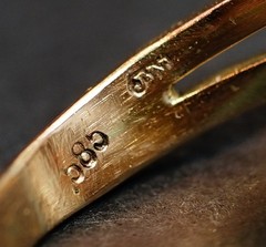 19c. Victorian 14K 585 Yellow Gold Ring Diamonds Spades Leave Splint Shanks