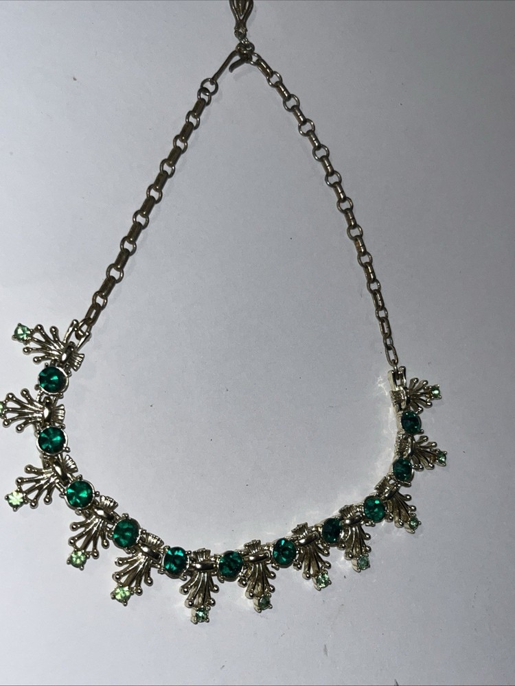 Vintage Green Rhinestone Necklace