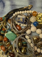 Lovely Vintage Jewelry Lot~ 1 Lb 14 oz See Photos!
