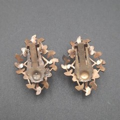 Gold Toned Flower/Leaf w/ Topaz Rhinestone & Faux Pearl Center Clip-on Earrings