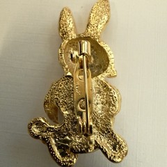Little Golden Bunny Brooch – Everyone Needs A Bunny! – 1.5″ Tall – #2855