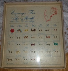 Vintage HARD TO FIND “Earrings For the Month” 30 Days of Pierced Earrings in Box