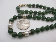VTG Hand Knotted Jade & Faux Pearl Beaded Necklace 18″