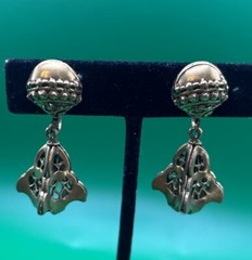 Vintage Gold Tone Screw Back Damgle Earrings