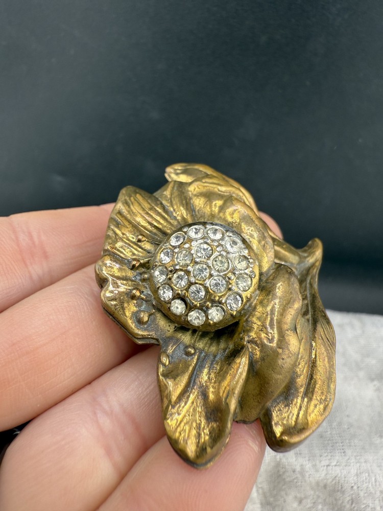 Vintage Brass Tone Flower Brooch Pin Rhinestone Gold Tone