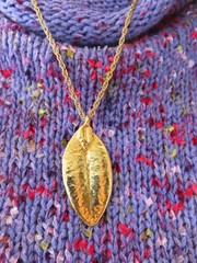 Vintage 1980’s Gold Plated Chain w/Gold Plated Leaf Slide