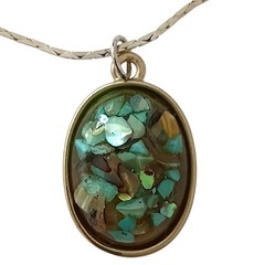 Vintage Confetti Lucite Pendant Necklace Silver Tone Chain 18″ Bohemian Indie