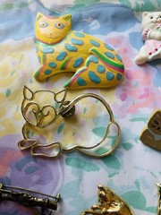 Lot Of 22 Vintage Cat Brooches And Pins Some Signed Various Black Cat, Gold