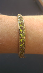 Lovely 9KT Solid Yellow Gold with Peridot Bangle Bracelet – English