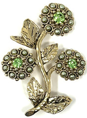 Liz Claiborne Pearl Flower brooch Signed LC Green Rhinestone