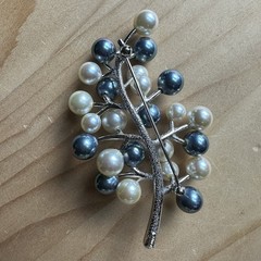 Vintage Artisan Brooch 2.9 Inch Faux Pearls Rhodium Plate Fine Silver 23.6g