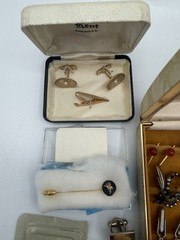 Large Vintage Men’s Jewelry & Accessories Lot