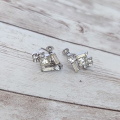 Vintage Screw Back Earrings – Stylish Unusual 1″