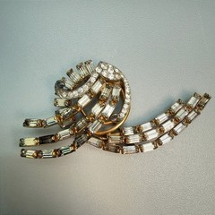 Vintage Art Deco Gold Filled Rhinestone Spray Brooch 1940s CR Co 1/20 12K Signed