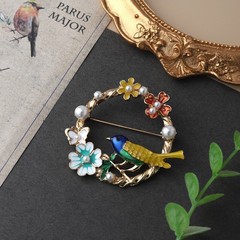 Women Vintage Plant Animal Brooch Pins Badges Corsage Elegant Pin
