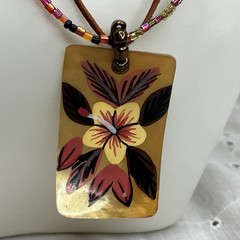 Vintage Hand Painted Hibiscus Mother of Pearl Beaded Necklace