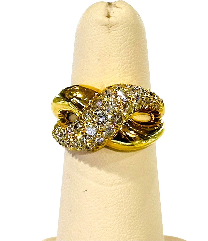 Kurt Wayne 1.50 Carat Paved Diamond 9.6 Grams 18k Yellow Gold Ring 6