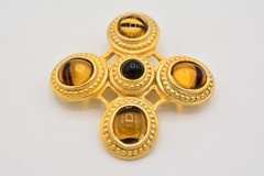 Danecraft Vintage Maltese Cross Cabochon Pin Brooch Brushed Gold Signed BinA18