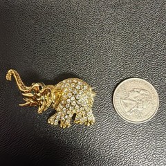 Vintage Y2K Gold Tone Rhinestone Green Eye Elephant Brooch Pin Women’s Jewelry